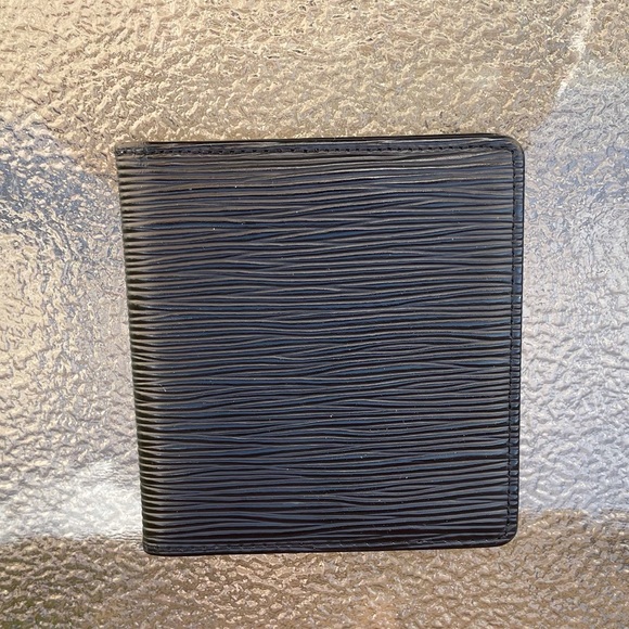 LOUIS VUITTON 6-Card Wallet - Picture 4 of 6